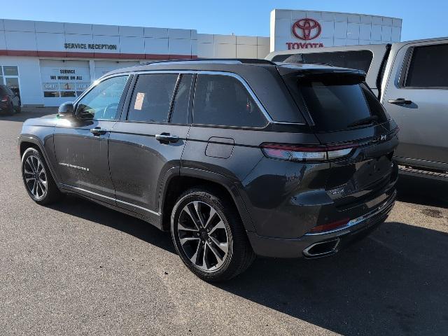 used 2022 Jeep Grand Cherokee car, priced at $34,998