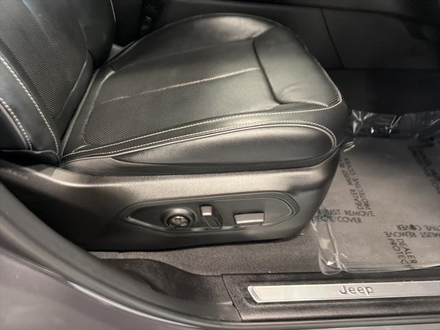 used 2022 Jeep Grand Cherokee car, priced at $34,621