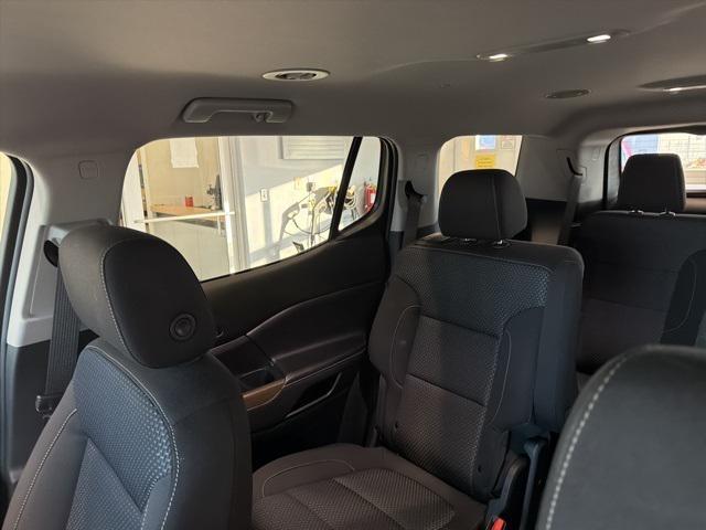 used 2023 GMC Acadia car, priced at $28,989