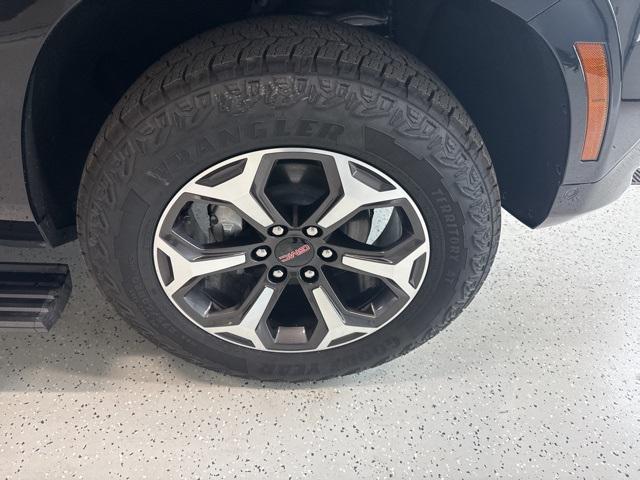 used 2025 GMC Yukon XL car, priced at $101,990