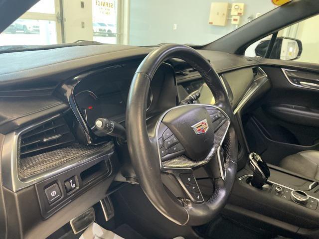 used 2021 Cadillac XT5 car, priced at $31,998