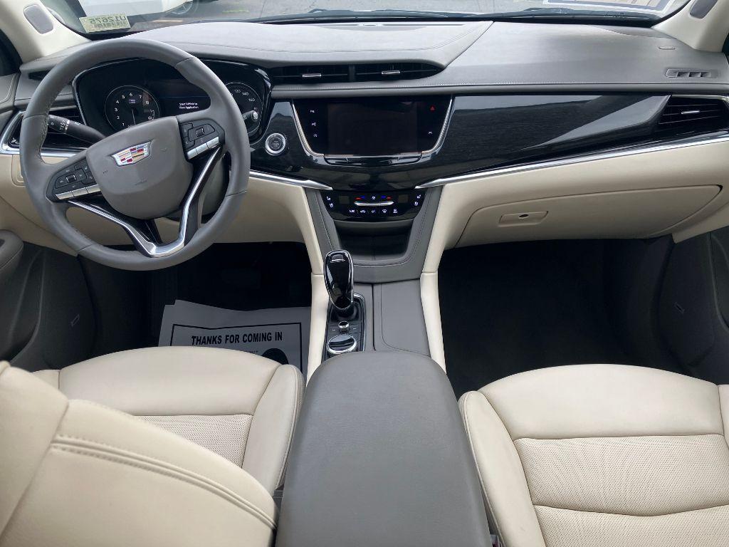 used 2023 Cadillac XT6 car, priced at $44,999