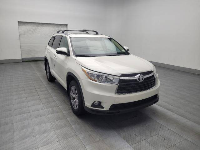 used 2015 Toyota Highlander car, priced at $21,595