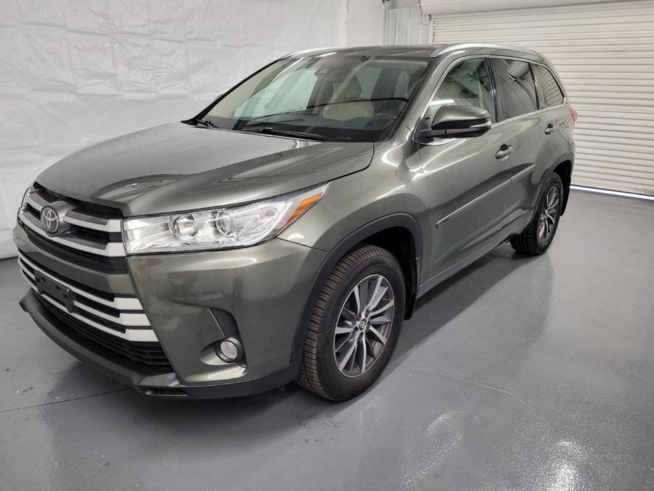 used 2017 Toyota Highlander car, priced at $26,195