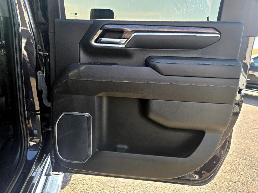 used 2024 Chevrolet Silverado 2500 car, priced at $72,991
