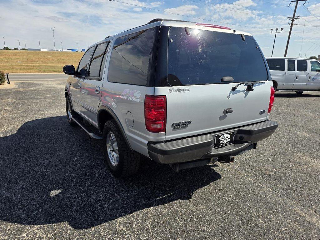 used 2002 Ford Expedition car, priced at $4,991