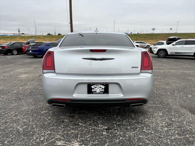 used 2022 Chrysler 300 car, priced at $29,991