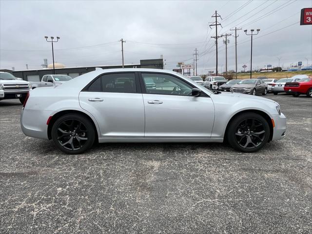 used 2022 Chrysler 300 car, priced at $29,991