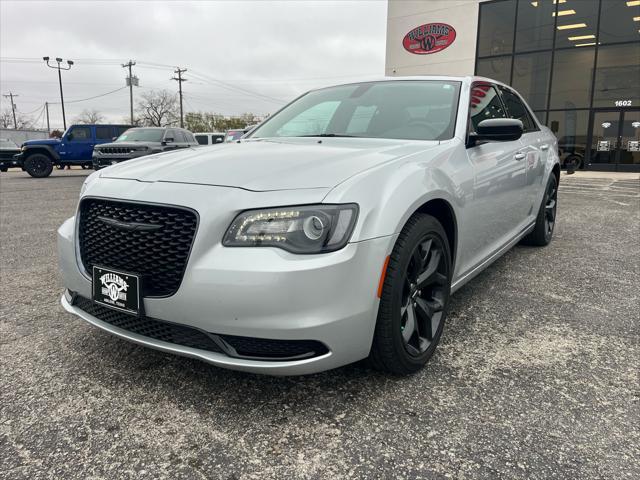 used 2022 Chrysler 300 car, priced at $29,991