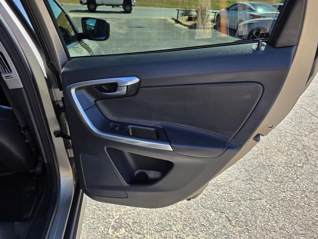 used 2015 Volvo XC60 car, priced at $9,991