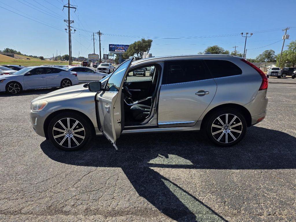 used 2015 Volvo XC60 car, priced at $9,991