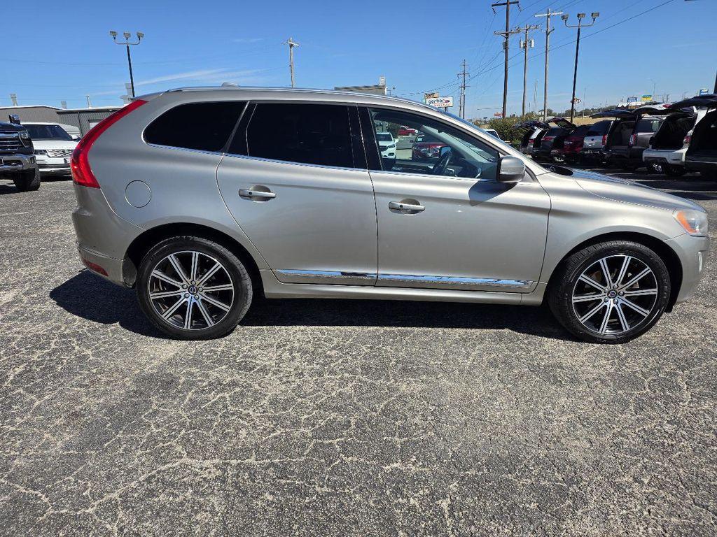 used 2015 Volvo XC60 car, priced at $9,991