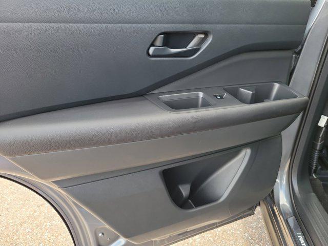 used 2024 Nissan Pathfinder car, priced at $28,450