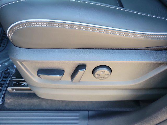 new 2026 INFINITI QX80 car, priced at $93,347