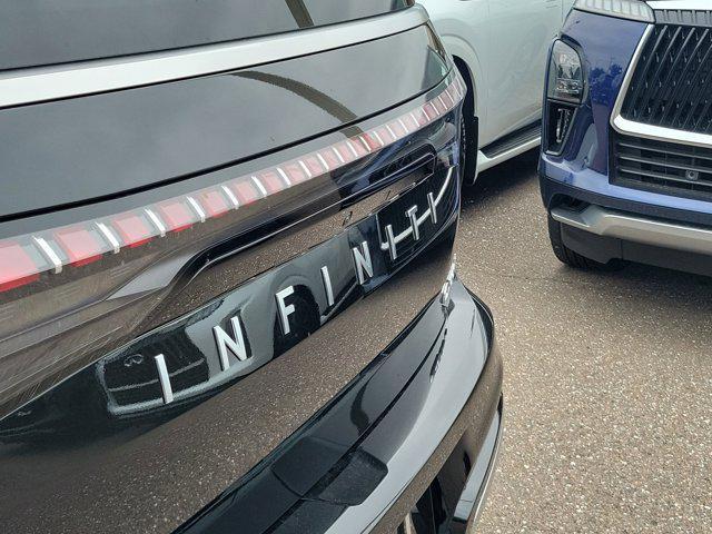 new 2026 INFINITI QX80 car, priced at $91,703