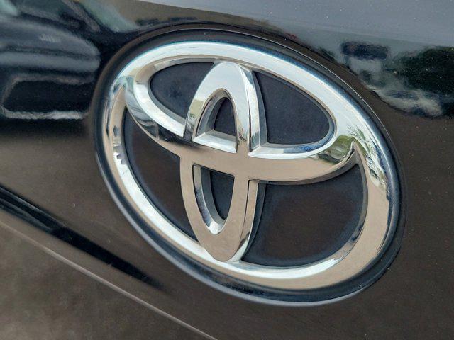 used 2021 Toyota Highlander car, priced at $32,470