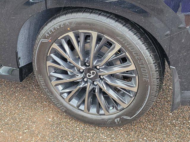 new 2026 INFINITI QX80 car, priced at $110,040