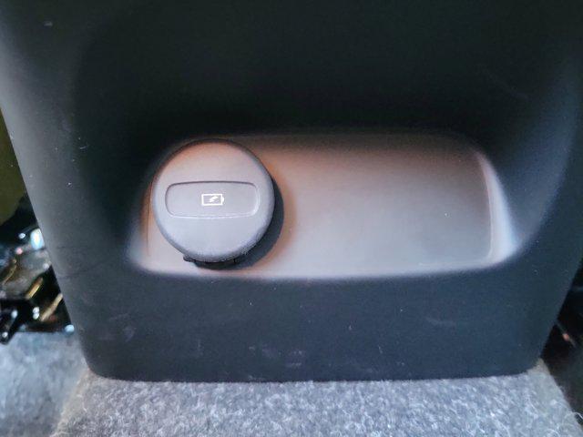 used 2020 Volvo XC40 car, priced at $22,750