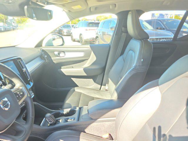 used 2020 Volvo XC40 car, priced at $22,750