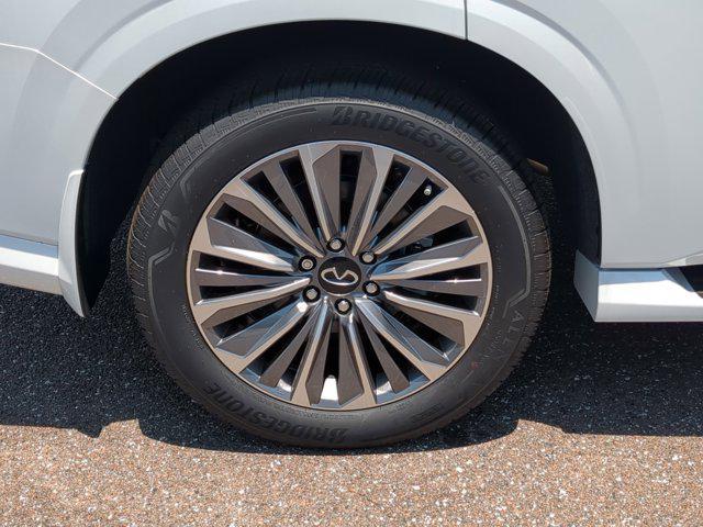 new 2025 INFINITI QX80 car, priced at $98,325