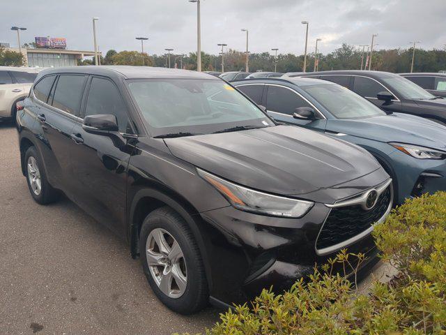 used 2022 Toyota Highlander car, priced at $27,895