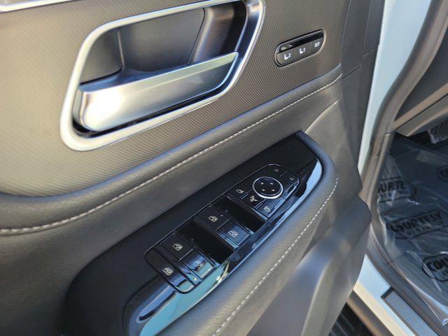 new 2026 INFINITI QX80 car, priced at $92,567