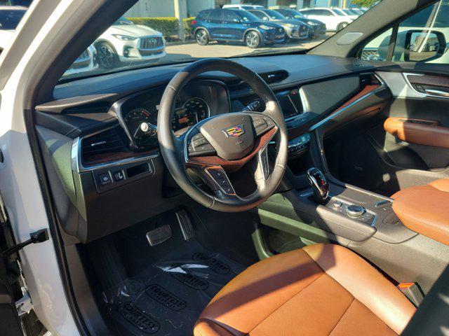 used 2023 Cadillac XT5 car, priced at $36,165