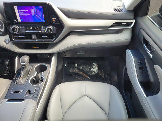 used 2023 Toyota Highlander car, priced at $30,545