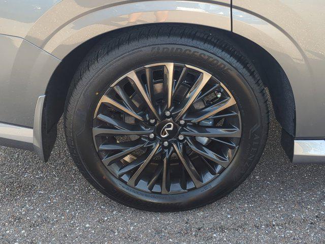 new 2025 INFINITI QX80 car, priced at $115,900