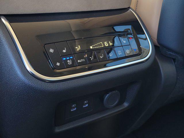 new 2025 INFINITI QX80 car, priced at $103,050