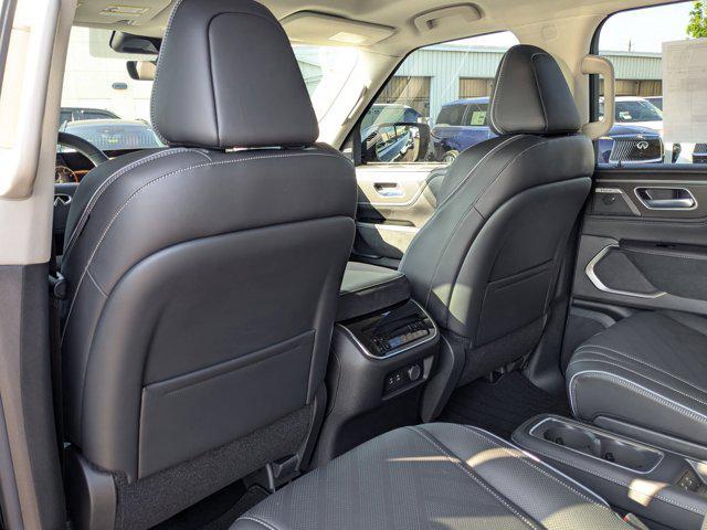 new 2025 INFINITI QX80 car, priced at $92,795