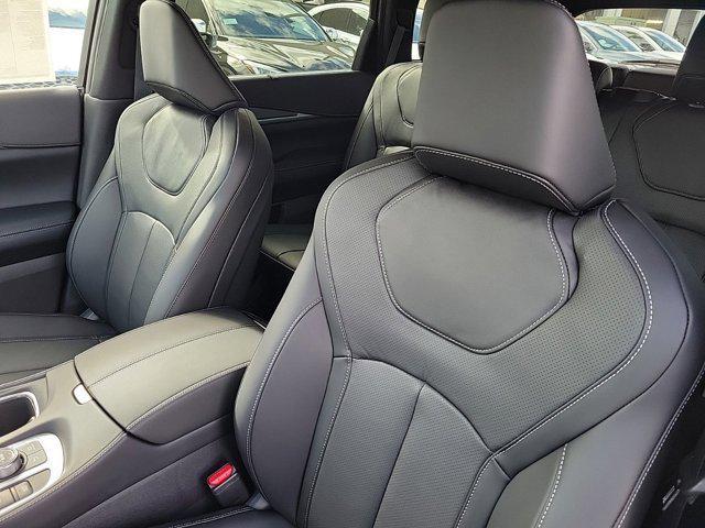 new 2025 INFINITI QX60 car, priced at $62,980