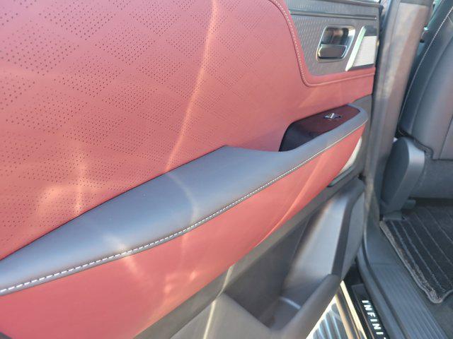 new 2026 INFINITI QX80 car, priced at $110,024