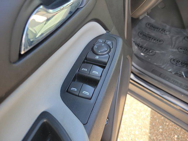 used 2022 Chevrolet Equinox car, priced at $18,175