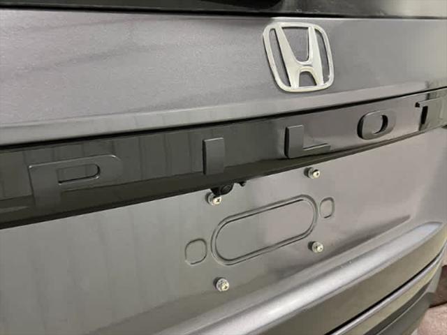 new 2025 Honda Pilot car, priced at $47,050