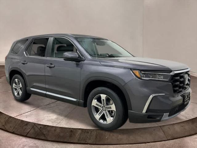 new 2025 Honda Pilot car, priced at $47,050