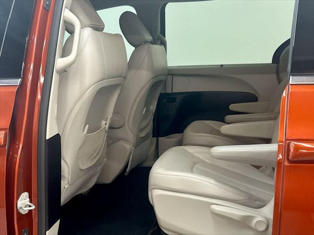 used 2018 Chrysler Pacifica Hybrid car, priced at $18,500