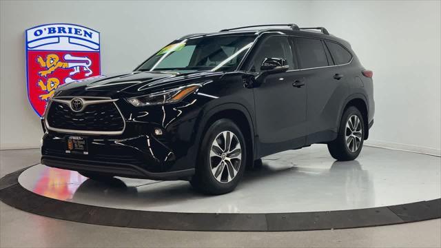 used 2021 Toyota Highlander car, priced at $26,500