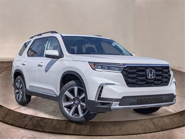 new 2025 Honda Pilot car, priced at $52,440