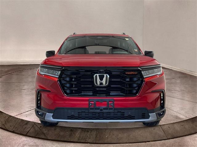 new 2025 Honda Pilot car, priced at $51,250