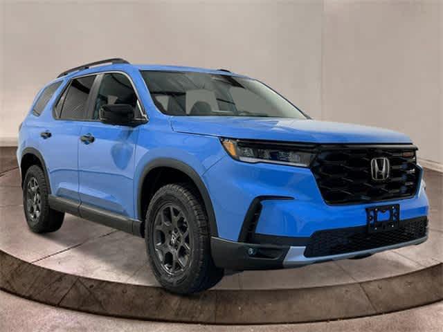 new 2025 Honda Pilot car, priced at $51,250