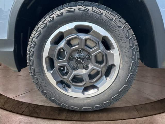 new 2025 Honda Ridgeline car, priced at $43,955