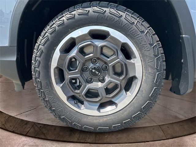 new 2025 Honda Ridgeline car, priced at $43,955