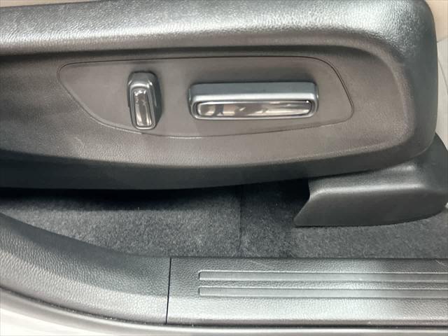 used 2024 Honda CR-V car, priced at $34,000
