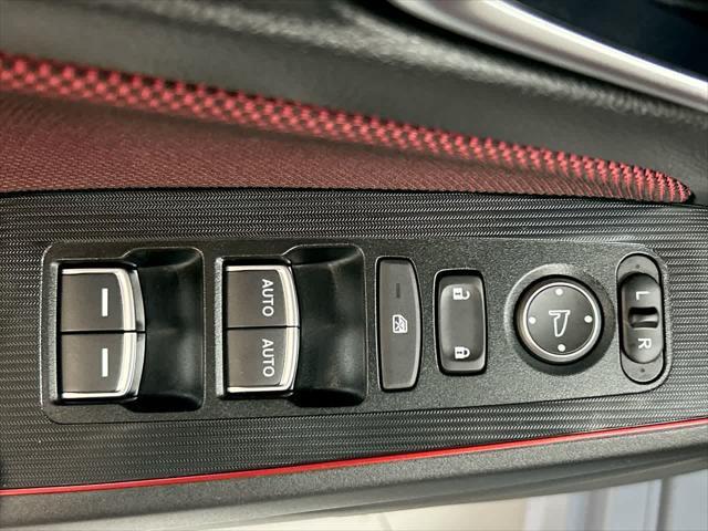 used 2022 Honda Civic Si car, priced at $28,500