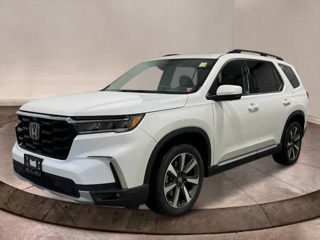 new 2025 Honda Pilot car, priced at $55,715