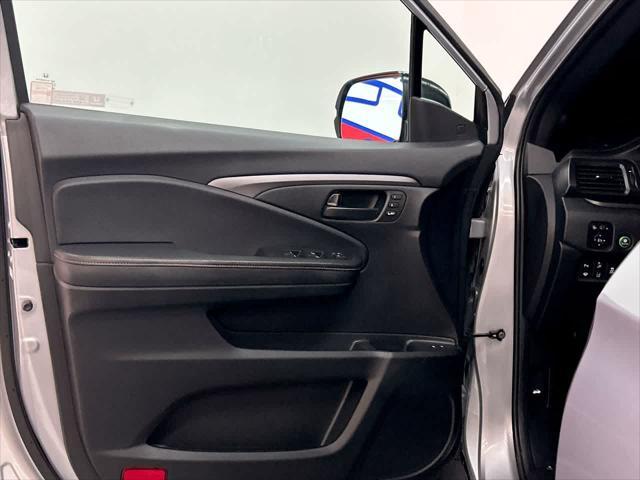 used 2022 Honda Passport car, priced at $33,000
