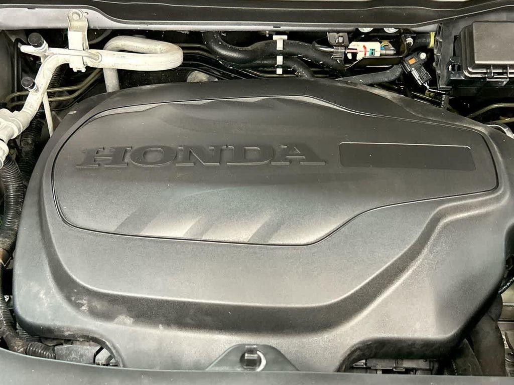 used 2022 Honda Passport car, priced at $33,000