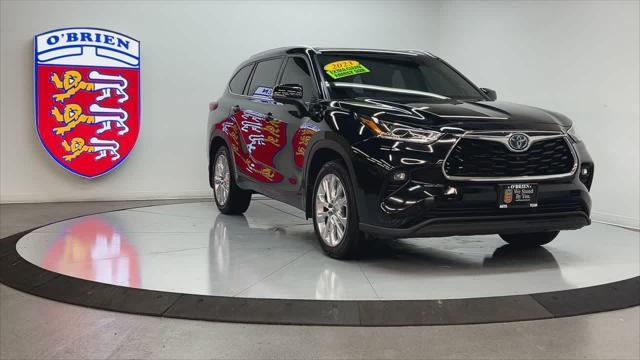 used 2023 Toyota Highlander Hybrid car, priced at $43,500