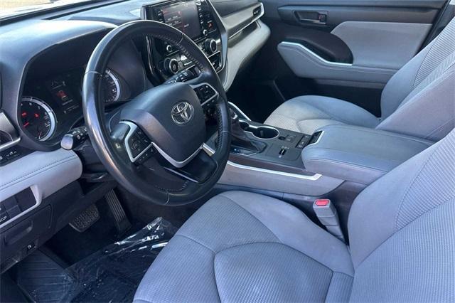 used 2022 Toyota Highlander car, priced at $29,994